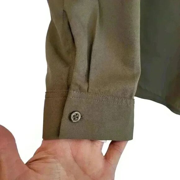 Banana Republic Women's Khaki Green Polyester Long Sleeve V-Neck Shirt w Gold Zi - Picture 6 of 9